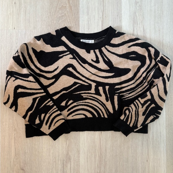 ASOS Stradivarius Black and Tan Sweater Size Small - Picture 1 of 3